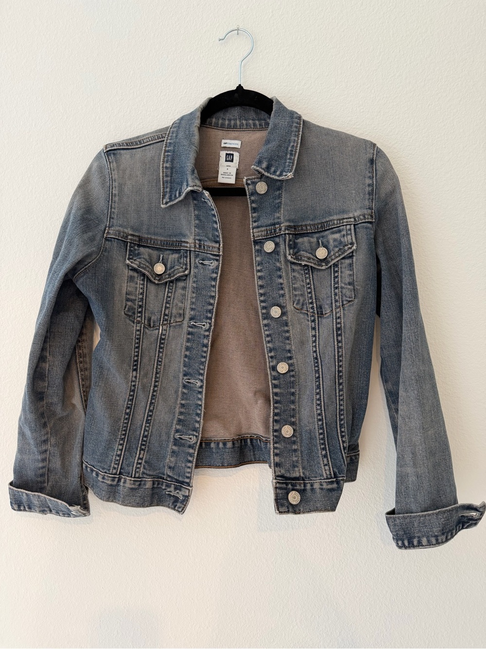 GAP Women's Light Blue Denim Jacket - Size S
